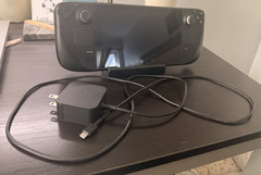 Valve LCD Steam Deck Handheld Console Black Wi‑Fi USB‑C w/ Adapter and Dock 1TB