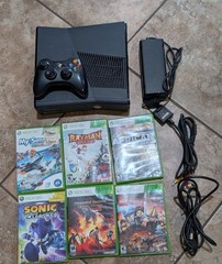 Microsoft Xbox 360 Model 1439 Console Bundle With Controller & 6 Games