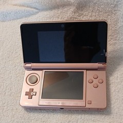 Nintendo 3DS Pink Handheld System 3D Gaming Console w/ Headphone Jack 2011