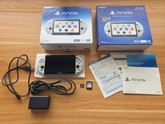 PS Vita Silver PCH 2000 ZA25 Console Charger Box PSV Slim CIB (Days Of Play)