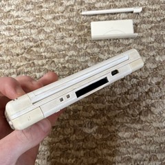 Nintendo DS Lite Polar White Handheld System WITH CHARGER AND STYLUS OEM