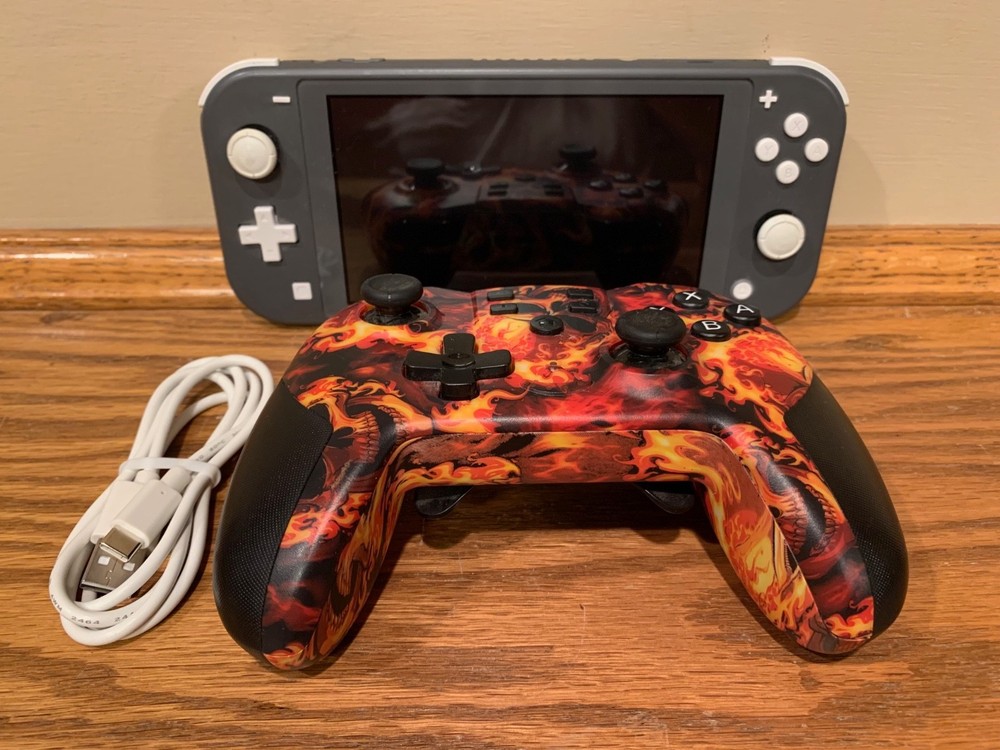 Nintendo Switch Lite HDH-001 Handheld Console Gray 32GB 720p HD with Controller