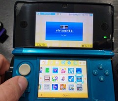 Nintendo 3ds W/ 128gb SD Card & Circle Pad Pro (READ)