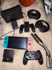 Nintendo Switch V1 Console Bundle COMPLETE SET w Games, extra Accessories