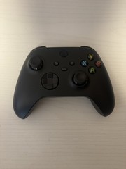 🎮 Xbox Series X – 1TB + Controller (Excellent Condition)