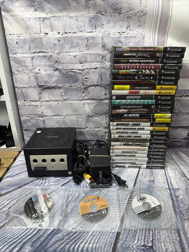 Nintendo GameCube Black Console Bundle W/ Cords & 30 Games. Tested Read Descript