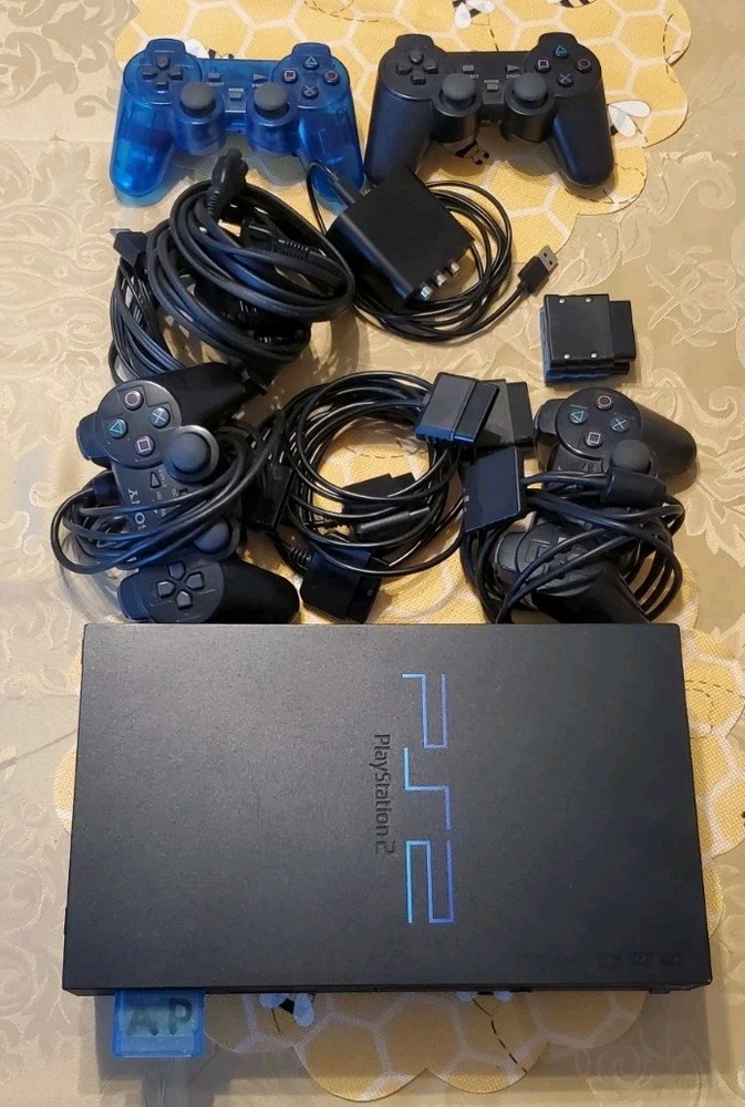 Sony PlayStation 2 Console, 4 controllers, 1 memory card, rca to hdmi converter