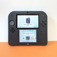 NINTENDO 2DS BLACK AND BLUE CONSOLE + NIB + CABLE GREAT
