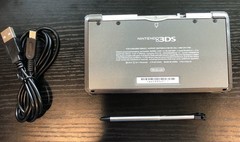 Nintendo 3DS Cosmo Black CTR-001 Console –New Charger/TouchScreen/Pad/Battery