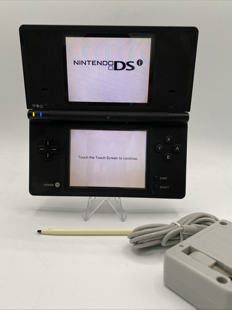 Nintendo DSi Black Console Bundle w/ Charger & 16GB SD Card