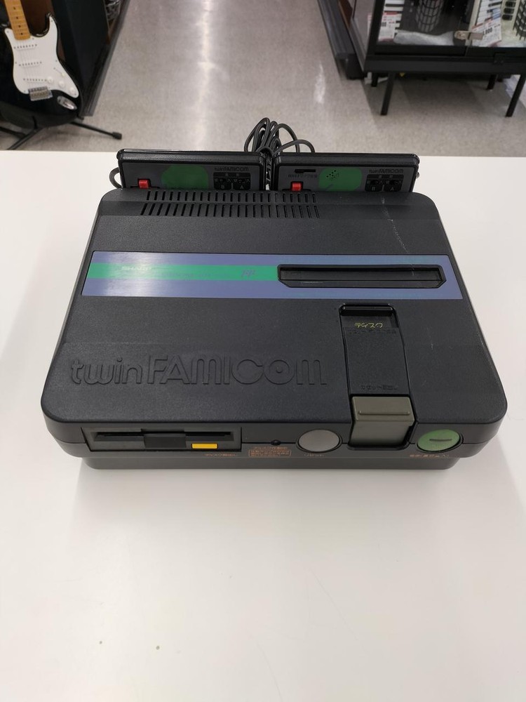 SHARP Twin Famicom Console System AN-505BK Black Tested