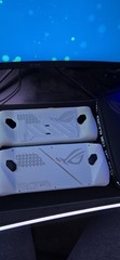 ASUS ROG Ally Z1 Extreme 512GB 7″ 120Hz FHD 1080p 16GB Ram w/ Case & Charger