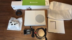 Microsoft Xbox One S 500GB White Console Complete in Original Box + 4 Games