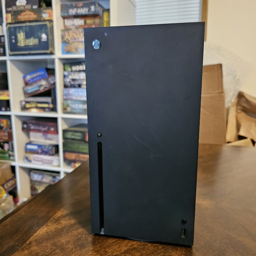 Microsoft Xbox Series X 1TB Gaming Console Carbon Black 1882 – Read Description