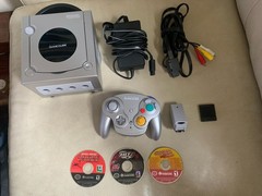 Nintendo GameCube DOL-001 Console Platinum With 3 Games, Cords And Controller.