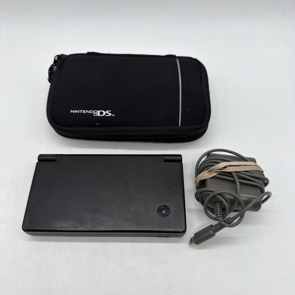 Matte Black Nintendo DSi Handheld Console charger