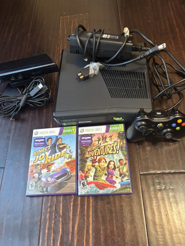 Microsoft Xbox 360 slimKinect Bundle 250GB Matte Black Console w games