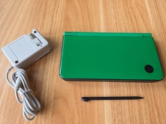 Nintendo DSi LL XL DS Green Console Handheld System Good Condition