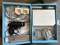 Nintendo Wii RVL-001 White Console Bundle w/ 2 Remotes, Wii Sports & Wii Play