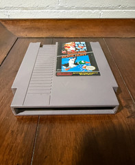 Nintendo Entertainment System – Console + Super Mario/Duck Hunt – Gray (NES-001)