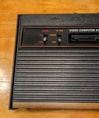 Atari 2600 RCA AV Mod with Controllers, 6 Games. Works Great!
