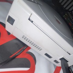 SEGA Dreamcast White Console Bundle w/ 3 Controllers + Ready 2 Rumble Boxing