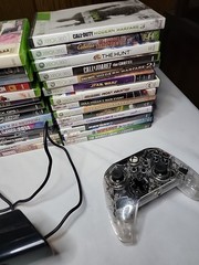 Microsoft Xbox 360 S Console, Controller, Kinect & 28 Games Mega Bundle!