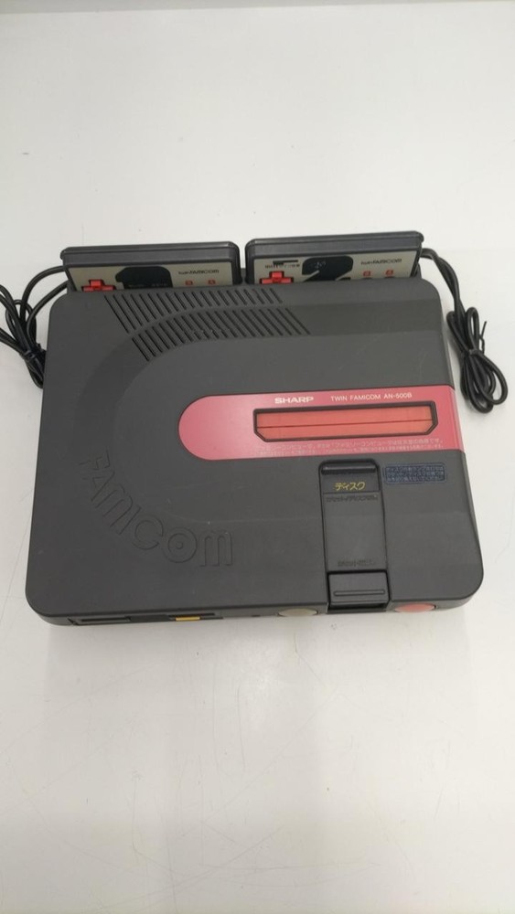 Twin Famicom Model AN500B SHARP