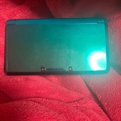 Nintendo 3DS Emerald Green Light Blue