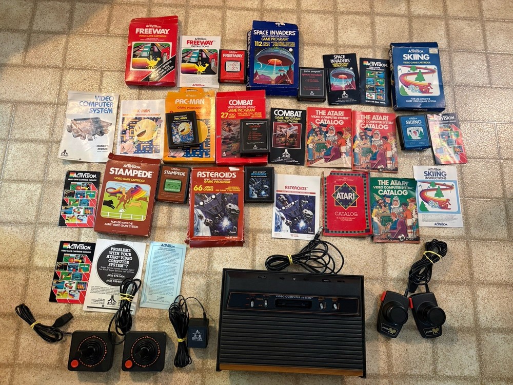 Atari 2600 4-Switch Console Bundle Lot + 7 Games Joysticks Power Cord Video
