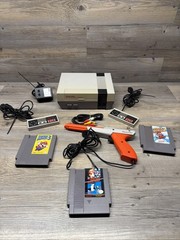 NES Console Bundle with Super Mario Bros. 1,2,3 Tested 2 Controllers Gun Read !