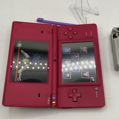 Nintendo DSi Hot Pink – Bundle Excellent Condition