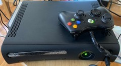 Xbox 360 Elite Console Bundle – 120GB with 2 Games TESTED WORKING READ CONDITION