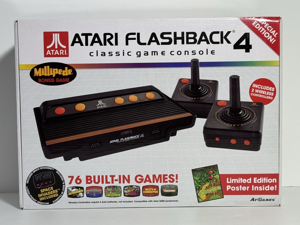 Atari Flashback 4 Classic Game Console Bundle 75 Built in Games WORKS!