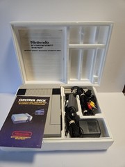 Nintendo NES Control Deck Console Complete with Original Box Cleaned TESTED
