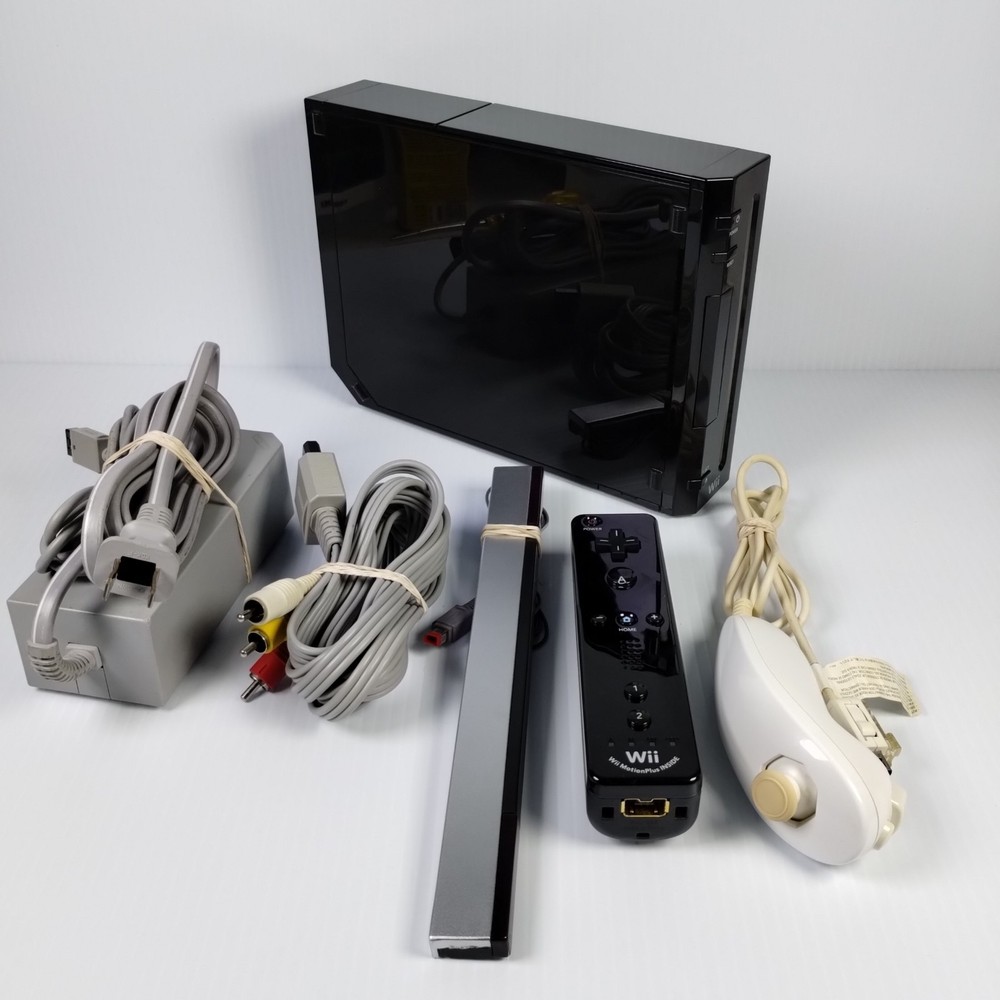 Nintendo Wii RVL-101 Black Console Bundle Controller Nunchuck Cords Sensor Works