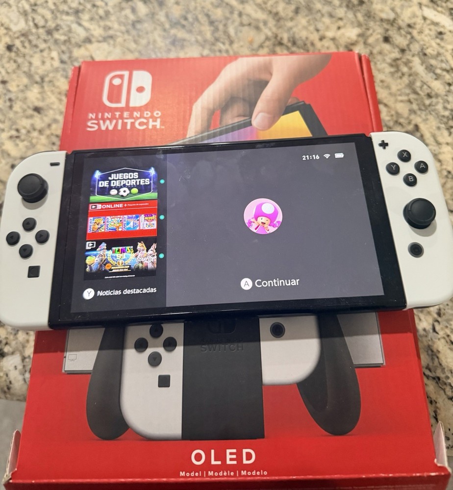 Nintendo Switch White OLED