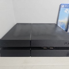 SONY PLAYSTATION 4 JET BLACK CONSOLE WITH 2 CONTROLLERS & 4 GAMES 500GB