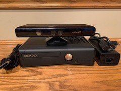 Microsoft Xbox 360 S Slim 4GB Black Console with Controller 4 Games & Kinect