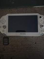 Sony PlayStation Vita PCH-2000 Baby Blue Sim W/ Japanese Soul Sacrifice