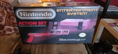 Nintendo NES Console Bundle + Original Zapper Light Gun (Boxed) – Authentic
