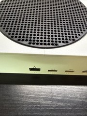 •Cosmetically Flawed•Microsoft Xbox Series S 512GB