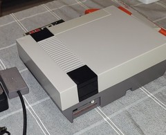 Nintendo Entertainment System (NES-001) Console Bundle – Clean Tested & Working