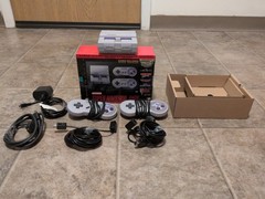 Super Nintendo Classic Mini console Entertainment System 21 Games Preloaded