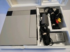 Nintendo NES Control Deck Console Complete with Original Box Cleaned TESTED