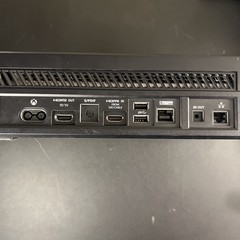 Microsoft Xbox One Console Only 500GB – Black 1540 Does Not Read Discs