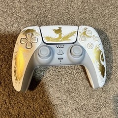 PlayStation 5 Limited Edition White Gold Console & Controller (Ghost of Yotei)