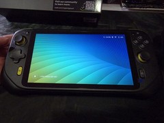 Logitech G-Cloud 7″ 64GB Handheld Cloud Gaming System GR0006 – Excellent Cond.