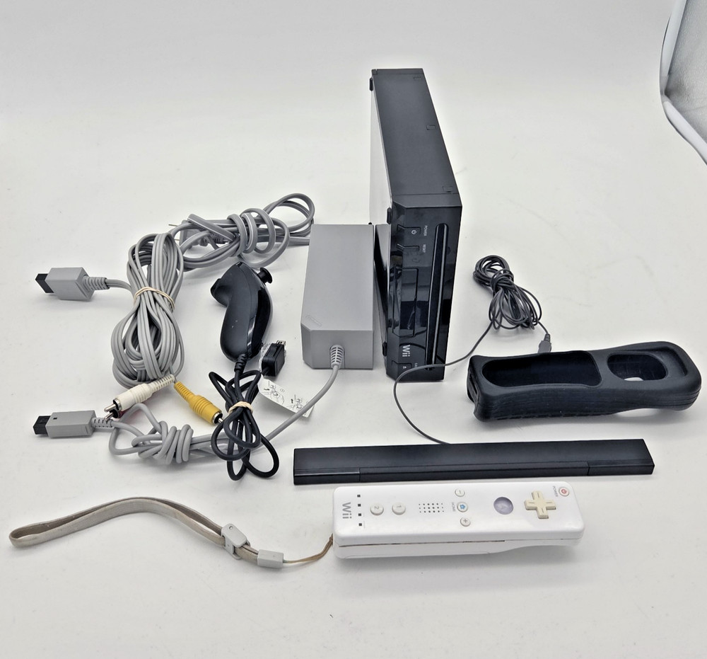 Nintendo Wii Console Bundle Tested Works RVL-101 Black Cables & Controller