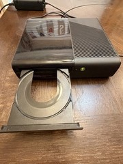xbox 360 E console Black 4gb And Controller Tested Works